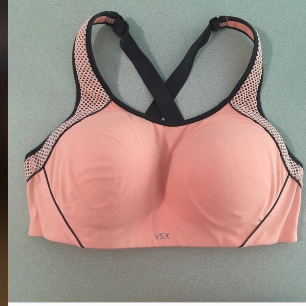 VSX 38D sports bra
